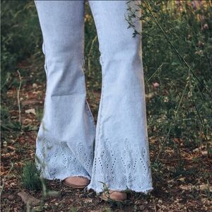 High waisted Flare Jeans